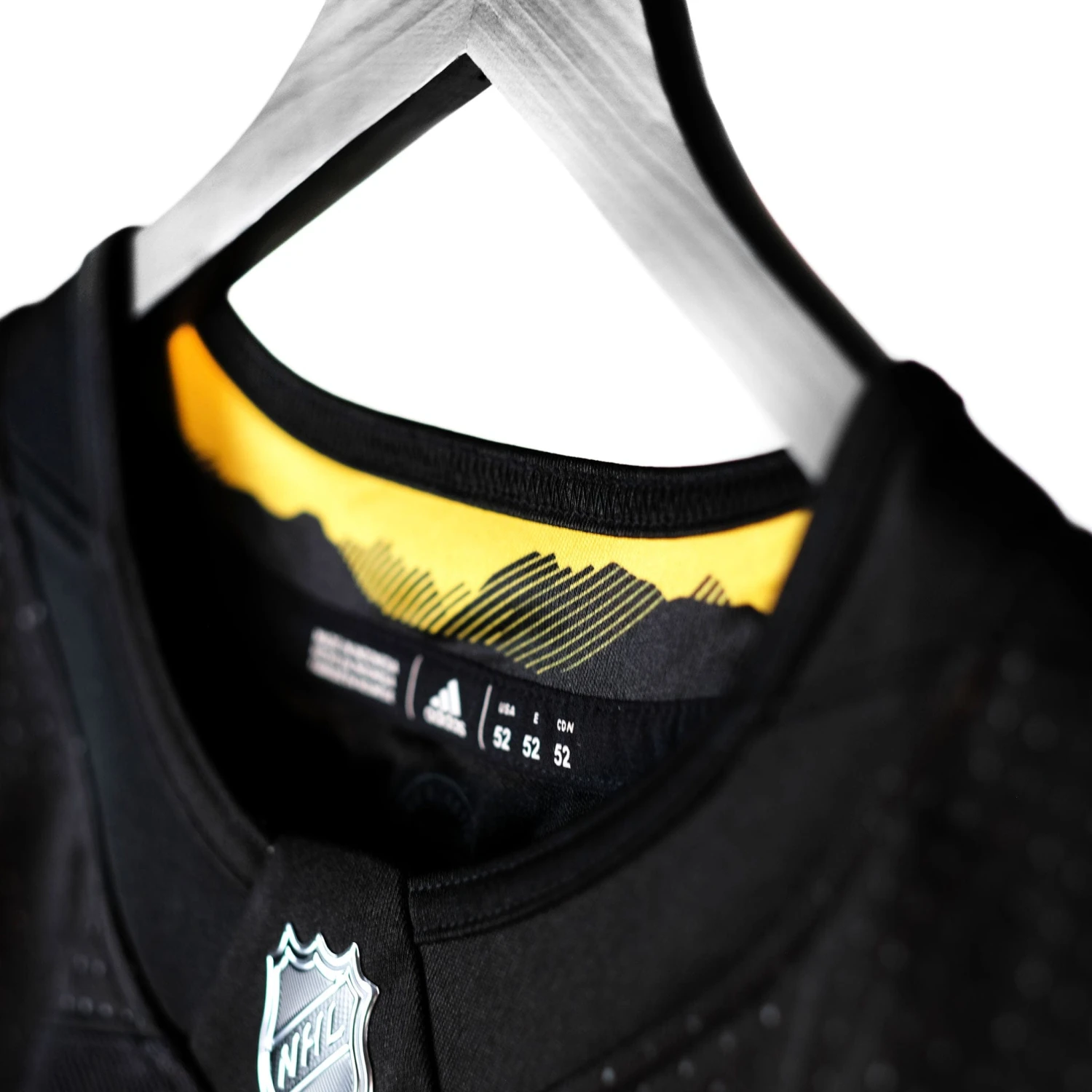 Vancouver Canucks Third Skate Adidas PrimeGreen Senior Jersey - Elias Pettersson - Image 5