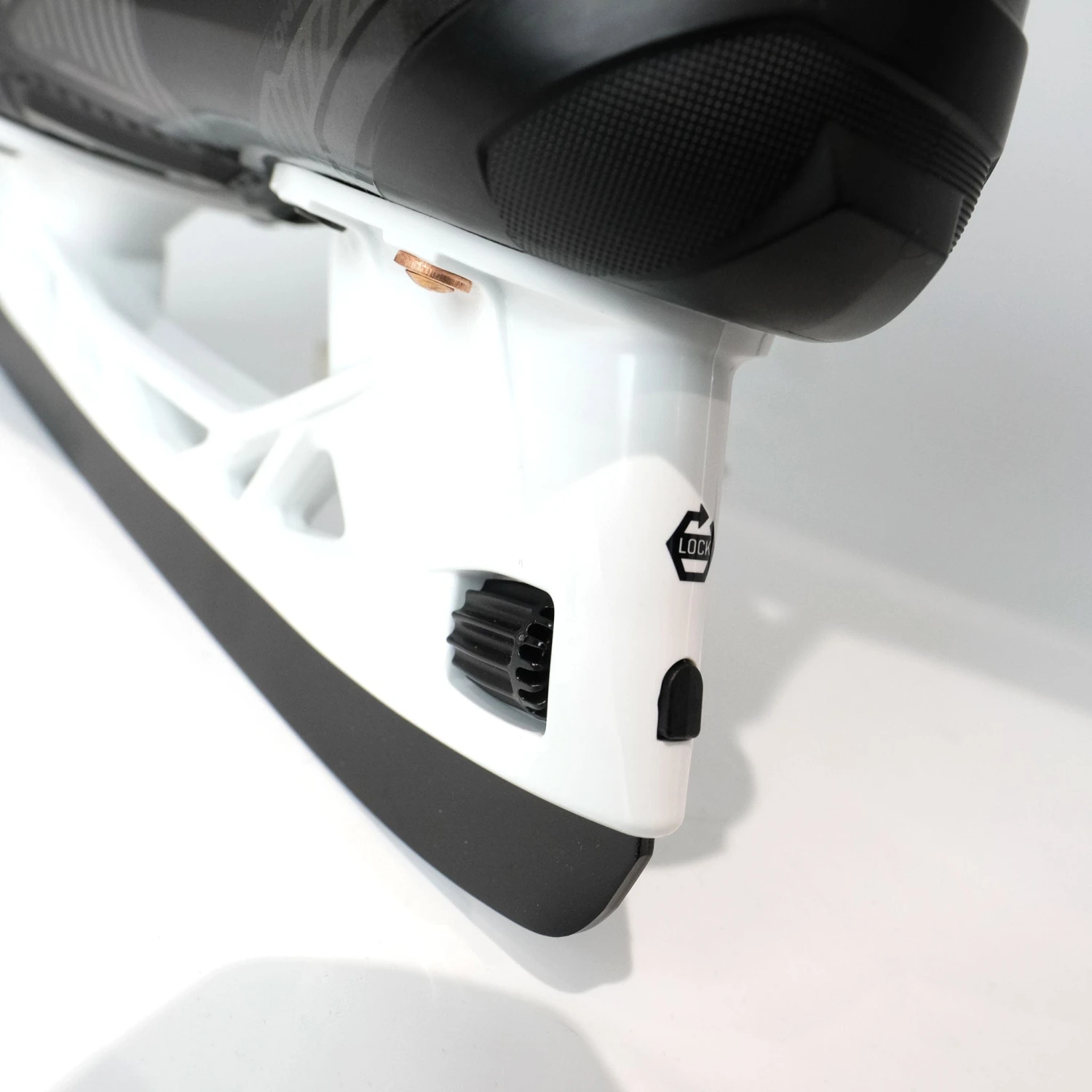 CCM Tacks Vector Plus Junior Hockey Skates - Image 5