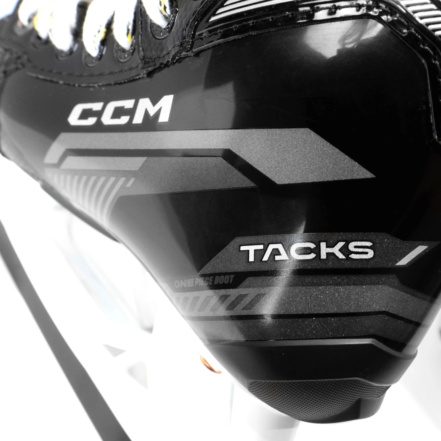 CCM Tacks Vector Plus Junior Hockey Skates - Image 4